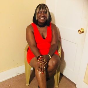 Meet your Posher, Lynette